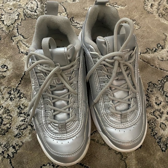 FILA Distributors Silver - Picture 6 of 7